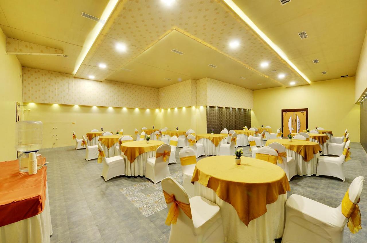 Manpho Bell Hotel & Convention Center Bengaluru Kültér fotó