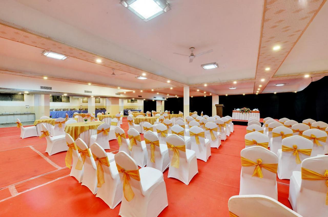 Manpho Bell Hotel & Convention Center Bengaluru Kültér fotó