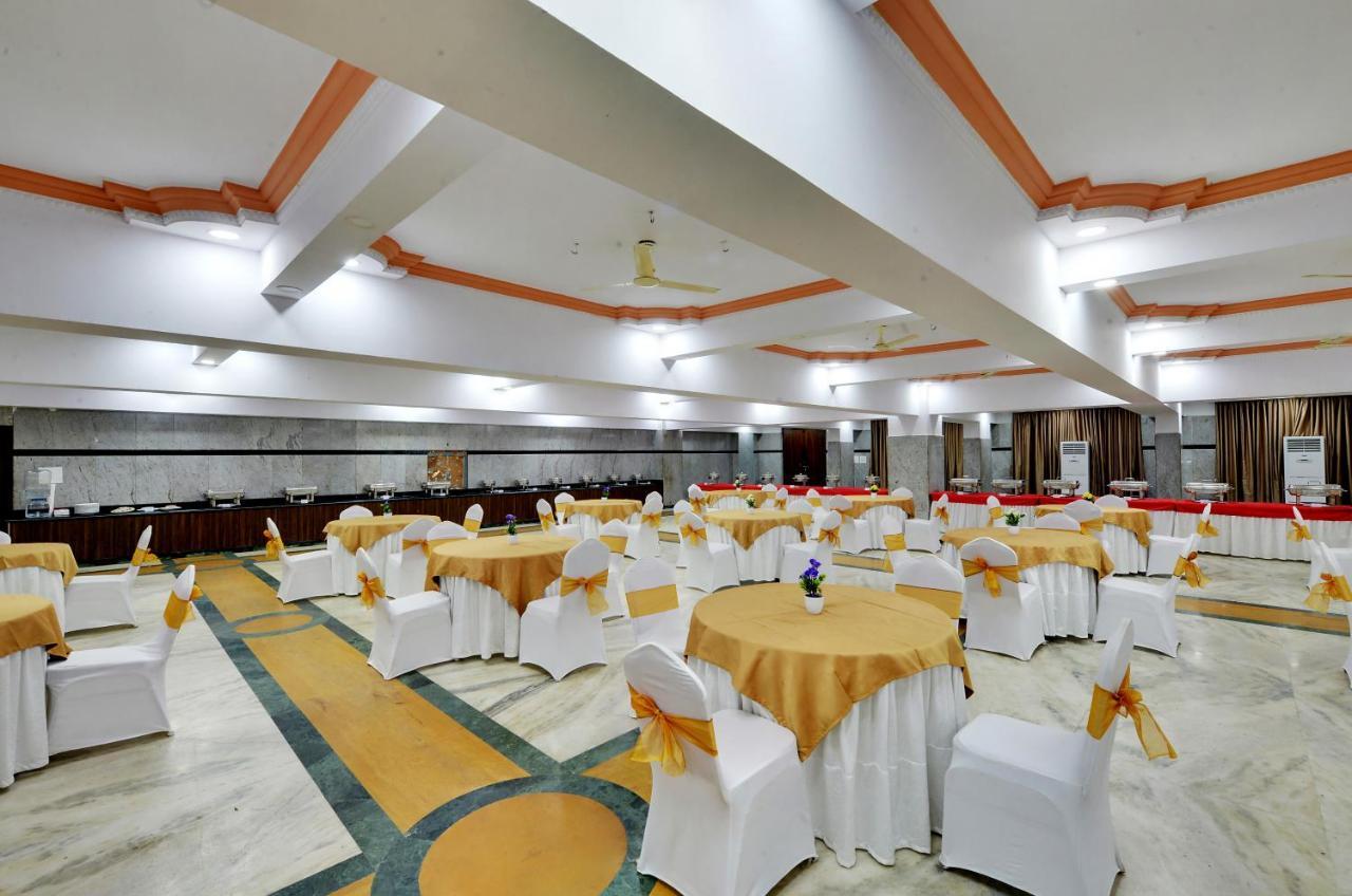 Manpho Bell Hotel & Convention Center Bengaluru Kültér fotó