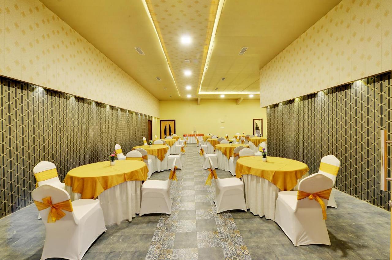 Manpho Bell Hotel & Convention Center Bengaluru Kültér fotó